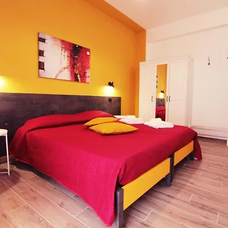 Oltremare Pensión Scalea